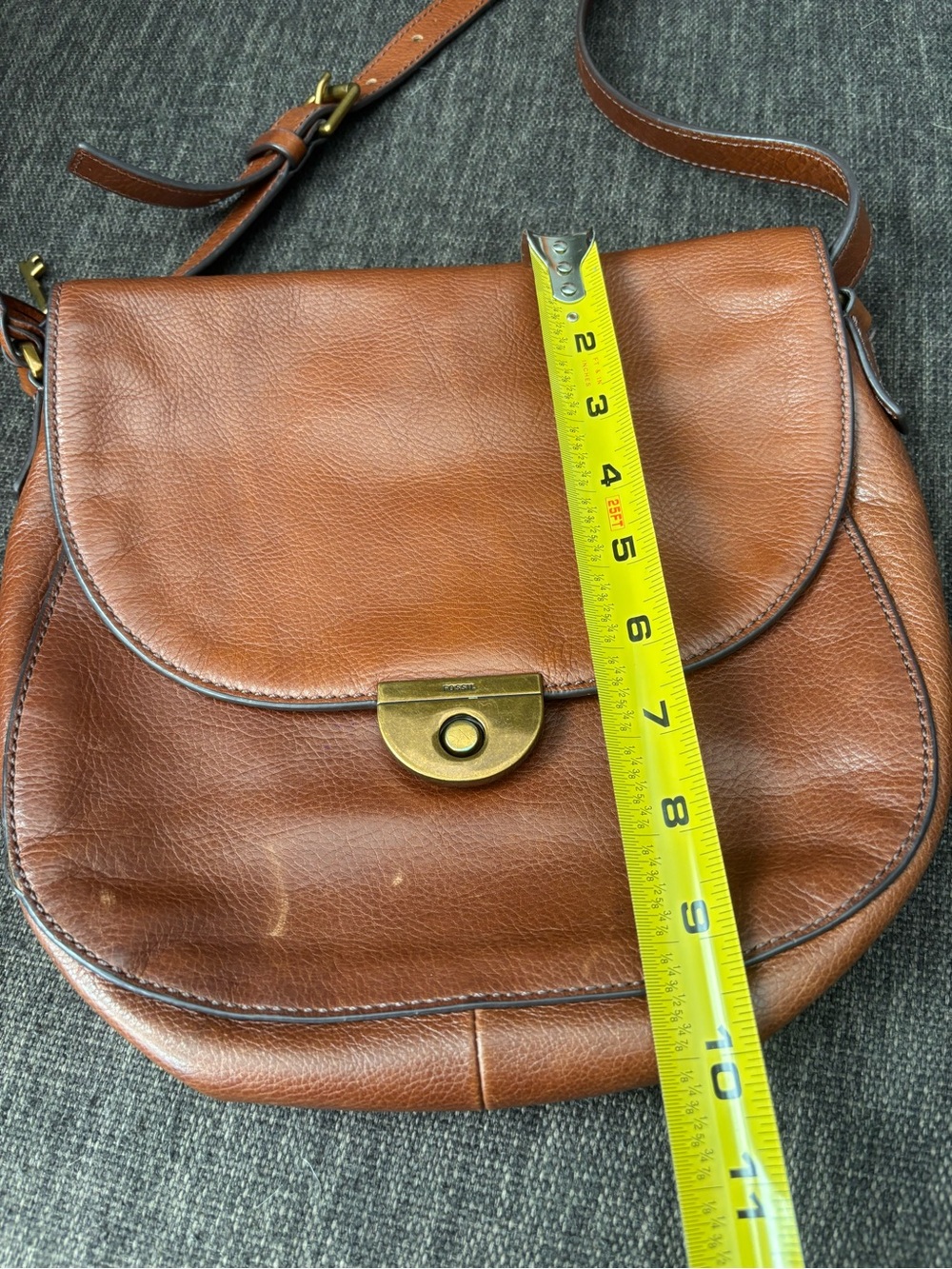Fossil Saddle Crossbody Bag in Cognac Brown